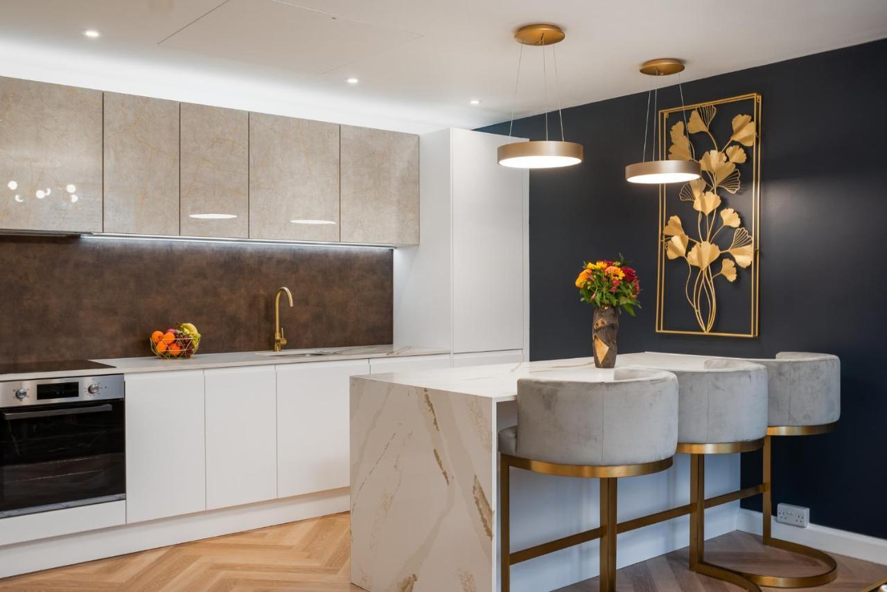 London'S Modern Nuance Apartment - Battersea Exterior foto